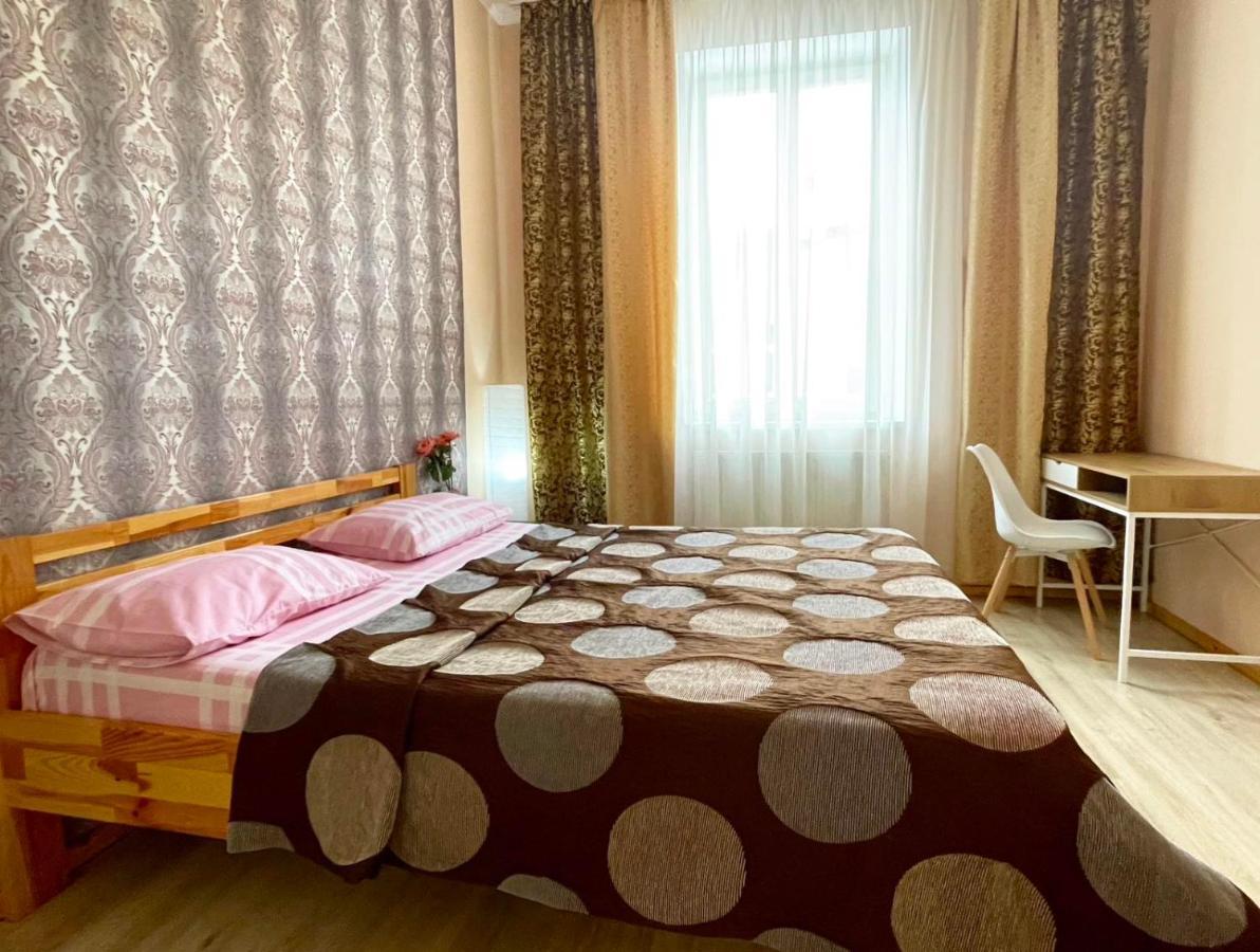 Крехівська 5,Апартаменти В Центрі, Дві Спальні Lviv Bagian luar foto