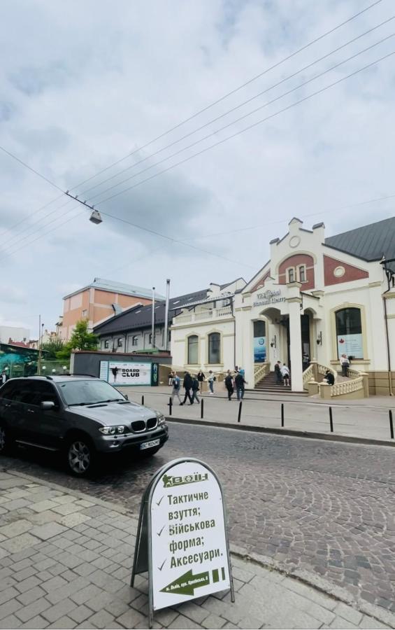 Крехівська 5,Апартаменти В Центрі, Дві Спальні Lviv Bagian luar foto